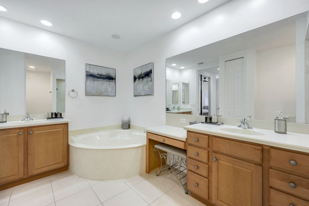 10220 Bellavista Cir #1402, Miromar Lakes, FL 33913