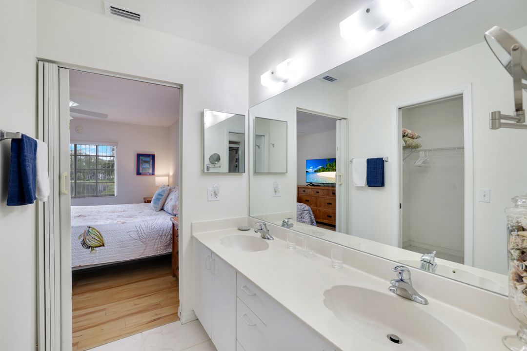 249 Gabriel Cir #2, Naples, FL 34104