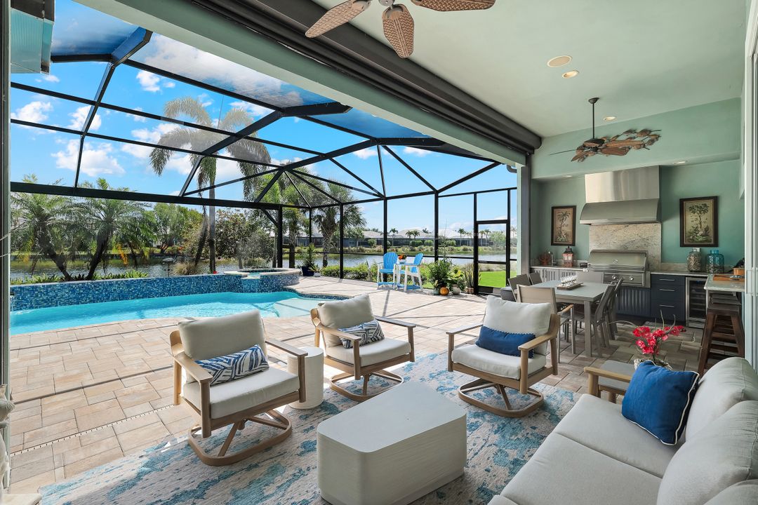 6460 Pembroke Wy, Naples, FL 34113