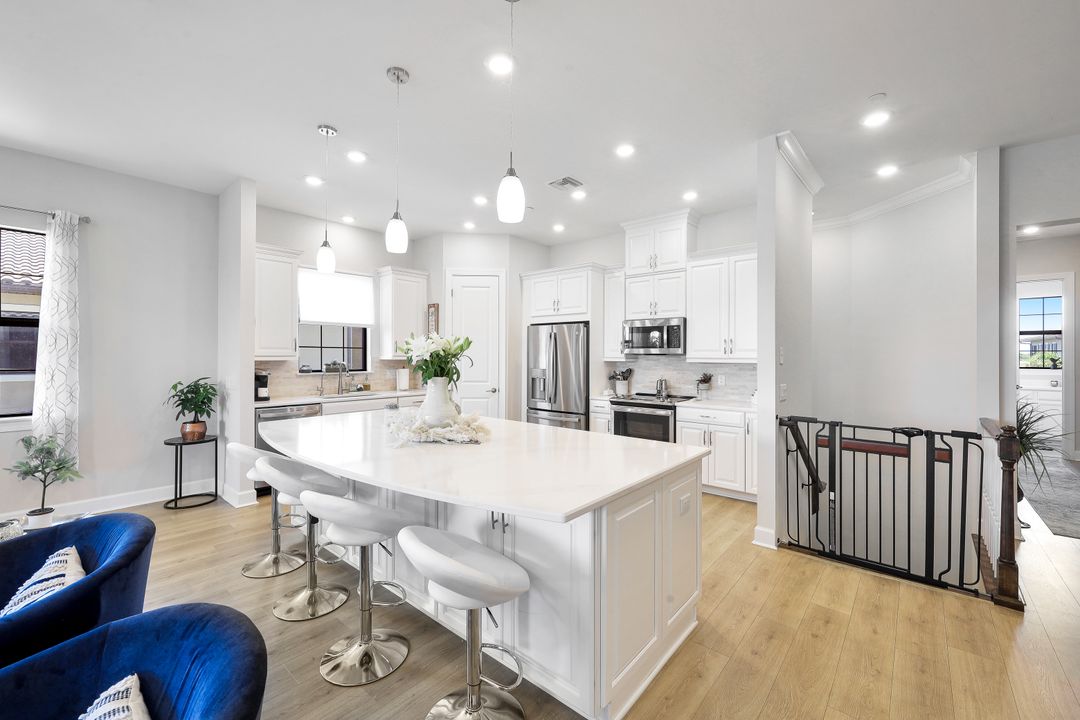 15248 Zeno Wy #204, Naples, FL 34114