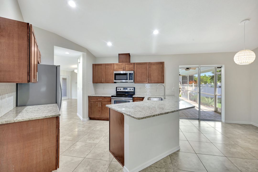 14801 Royal Oak Ct, Fort Myers, FL 33919