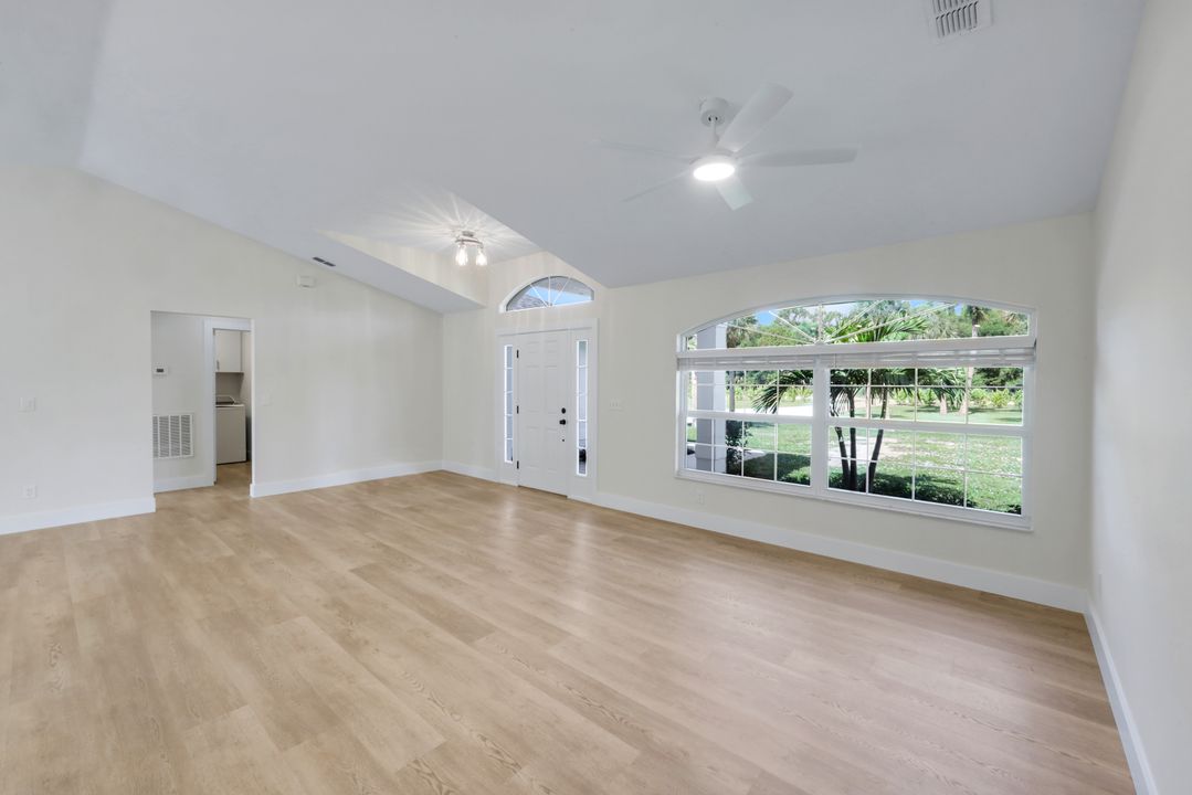 3060 70th St SW, Naples, FL 34105