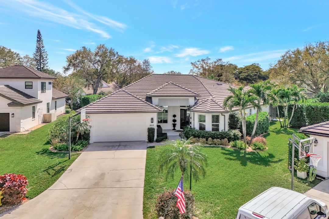 8019 San Simeon, Naples, FL 34109
