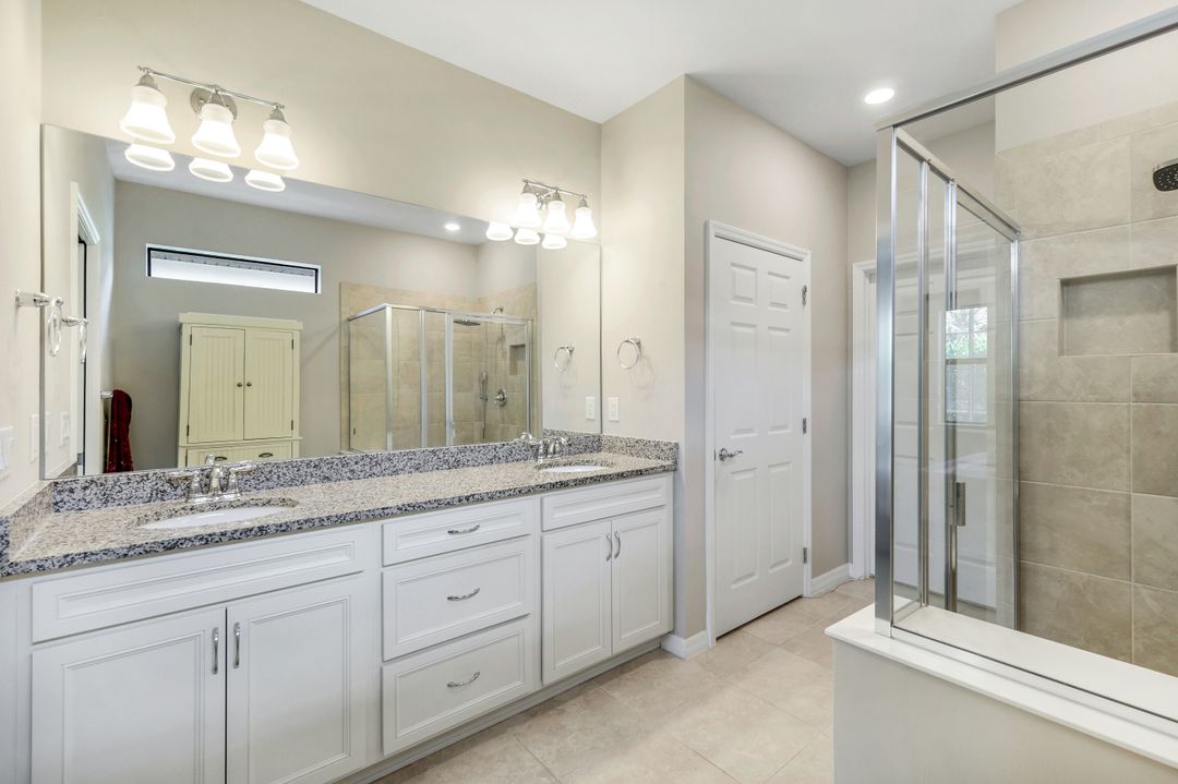 9368 Night Heron Ln, Naples, FL 34120