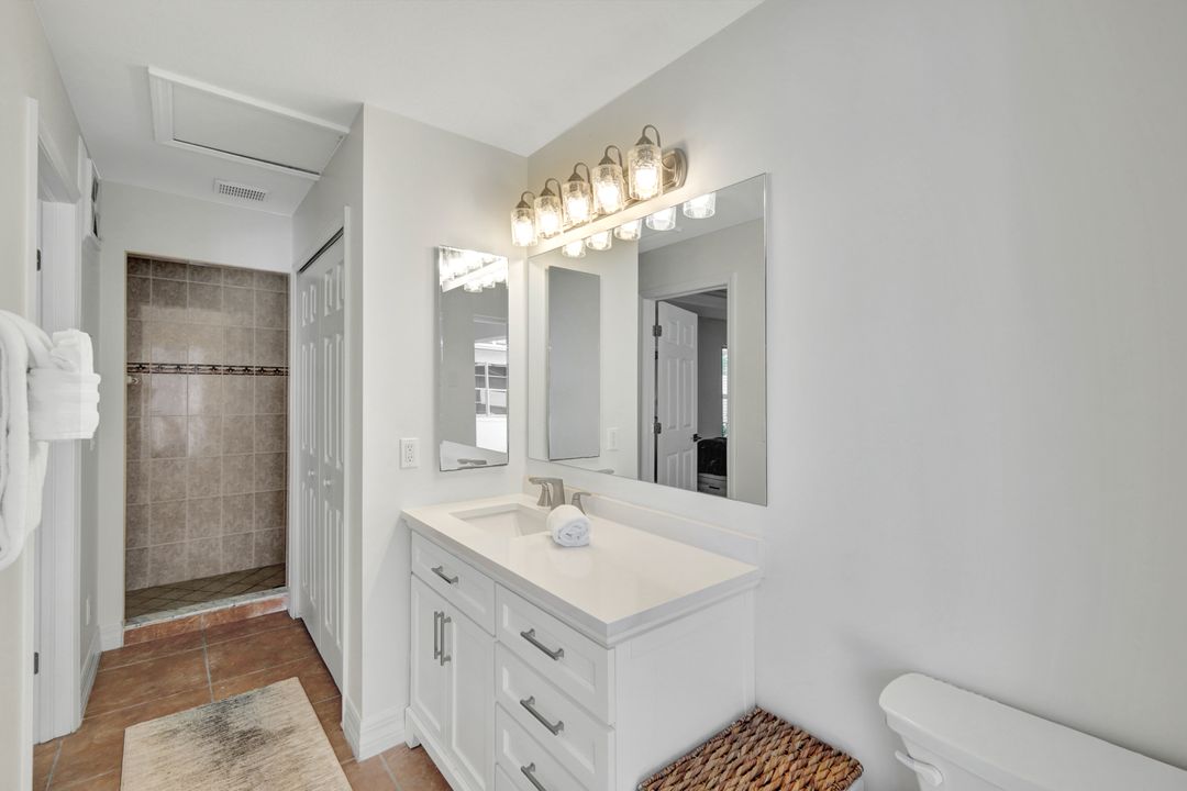 2033 SE 27th Terrace, Cape Coral, FL 33904