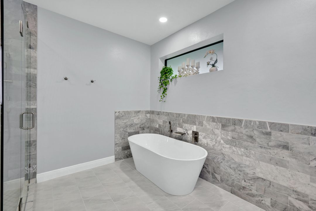 5346 SW 10th Ave, Cape Coral, FL 33914