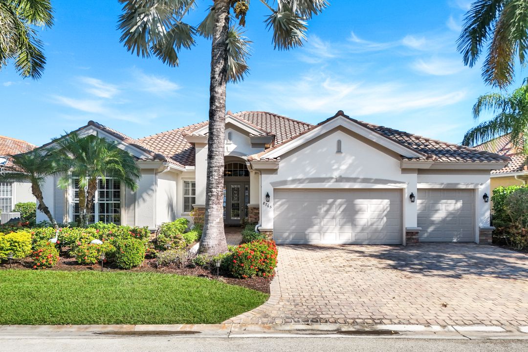 8765 Hideaway Harbor Ct, Naples, FL 34120
