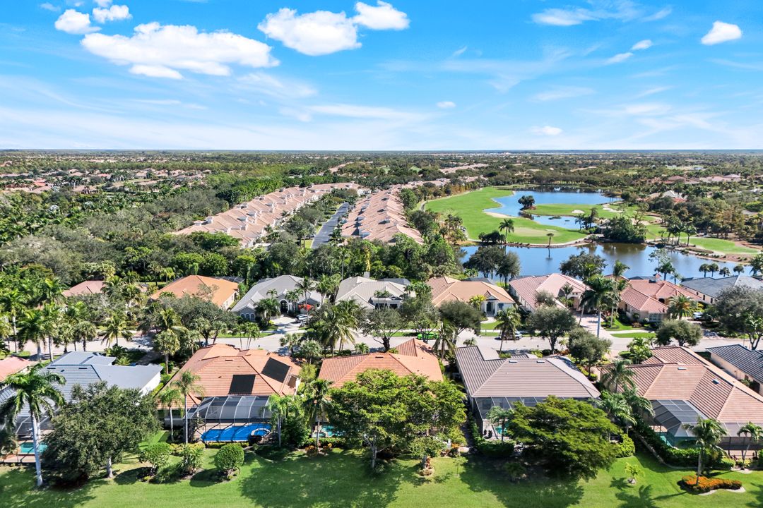 7633 Mulberry Ln, Naples, FL 34114