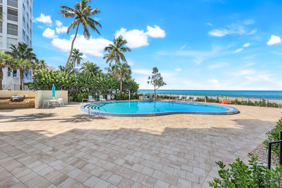 3399 Gulf Shore Blvd N #203, Naples, FL 34103