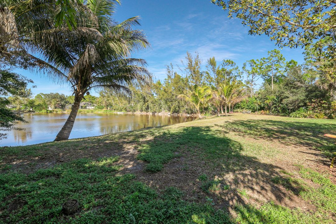 10071 Strike Ln, Bonita Springs, FL 34135