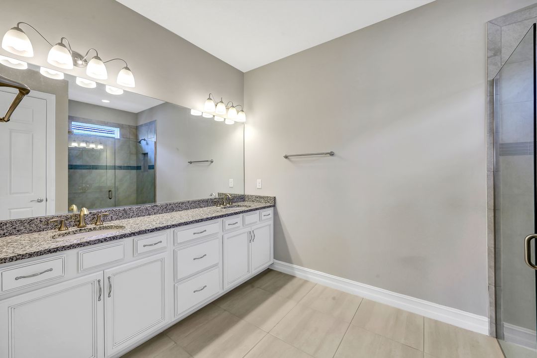 14704 Kelson Cir, Naples, FL 34114