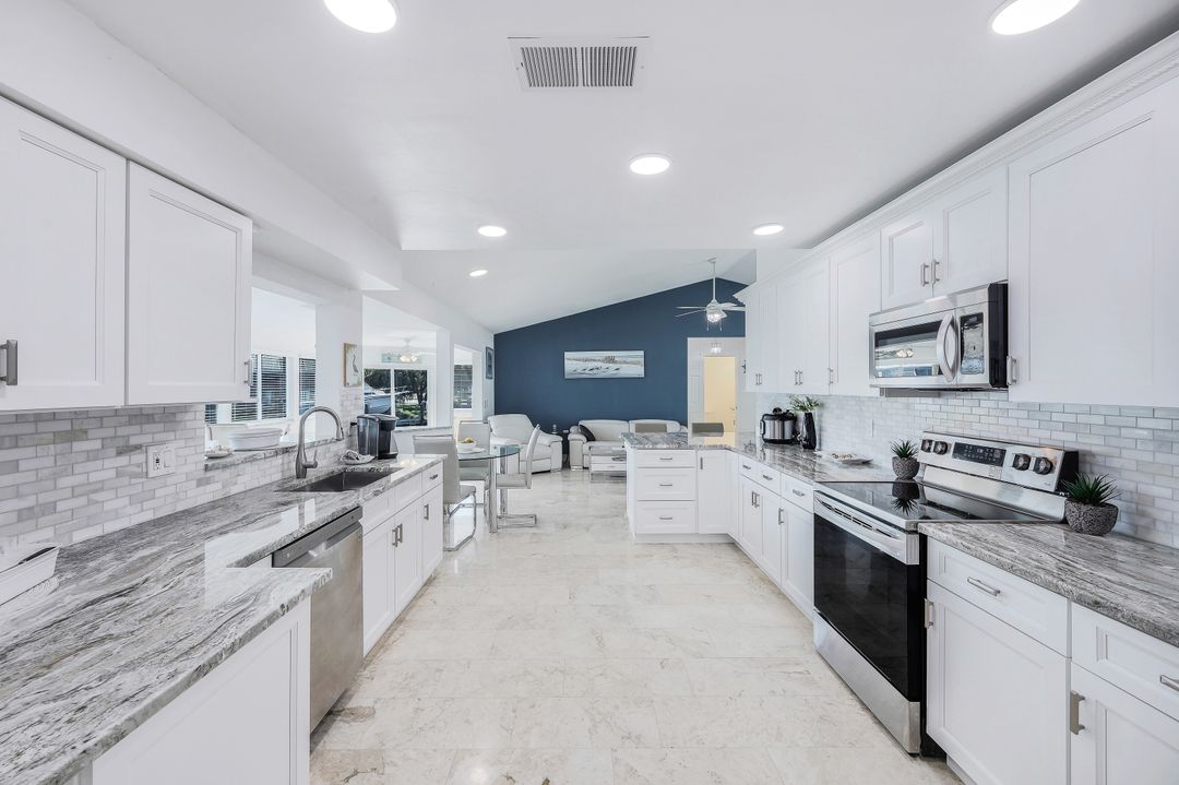 398 Wales Ct, Marco Island, FL 34145