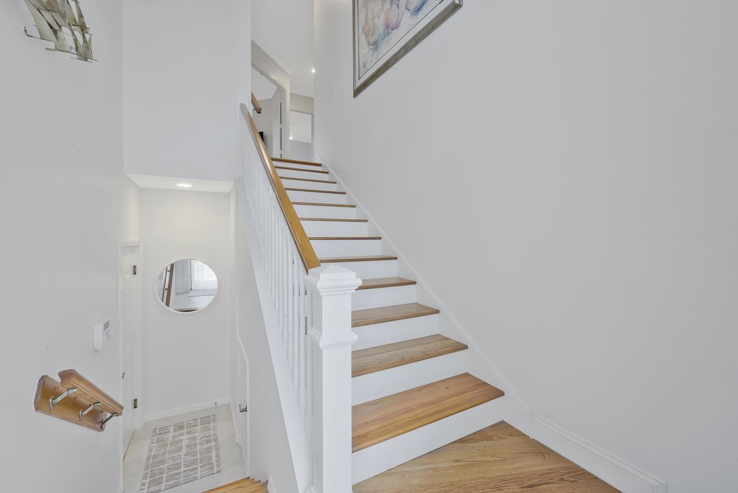 5095 Yacht Harbor Dr #203, Naples, FL 34112