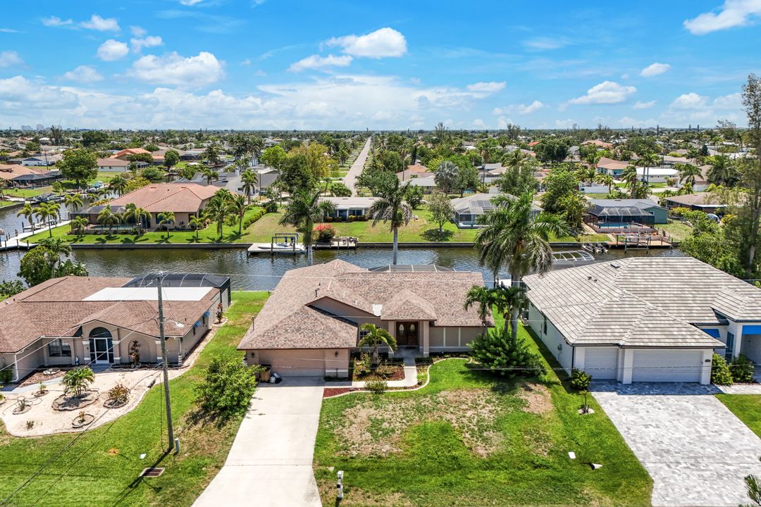 3209 SE 1st Ct, Cape Coral, FL 33904