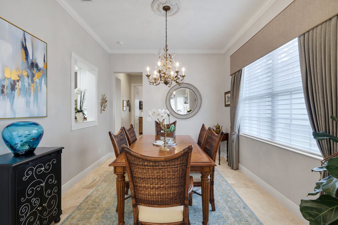 2896 Hatteras Way, Naples, FL 34119