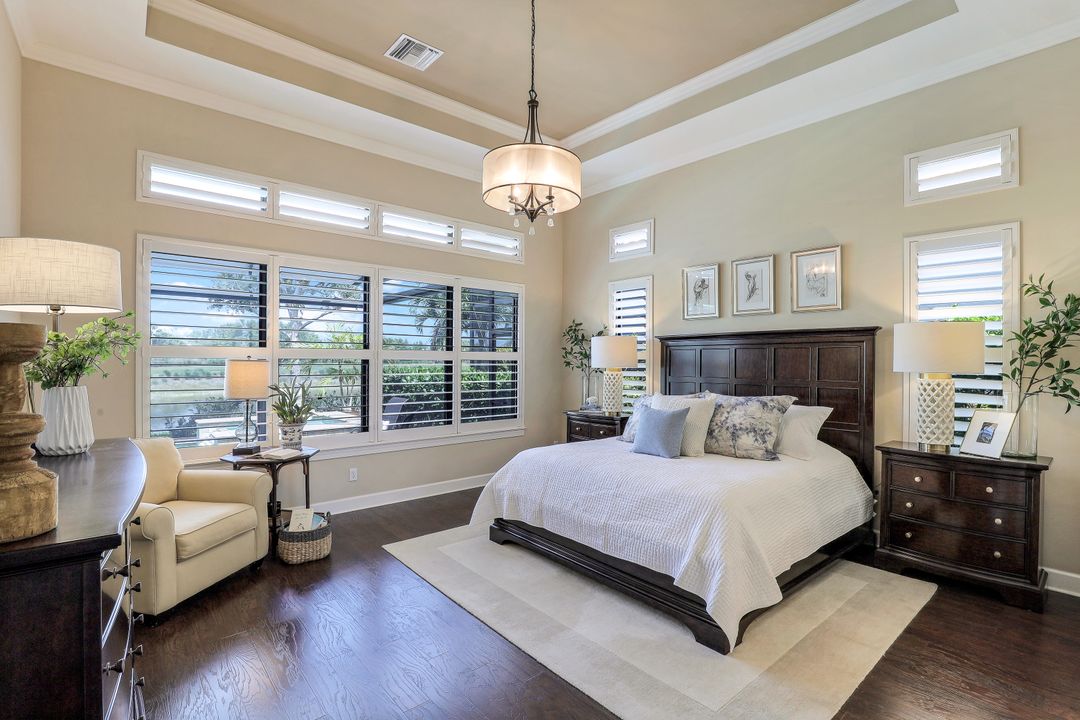 8828 Savona Ct, Naples, FL 34119