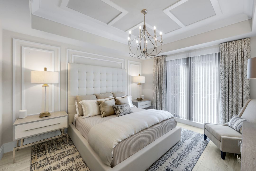 1135 3rd Ave S #209, Naples, FL 34102