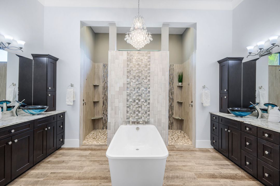 1218 SW 4th Pl, Cape Coral, FL 33991