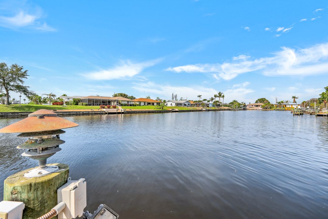 1004 Archer Pkwy E, Cape Coral, FL 33904
