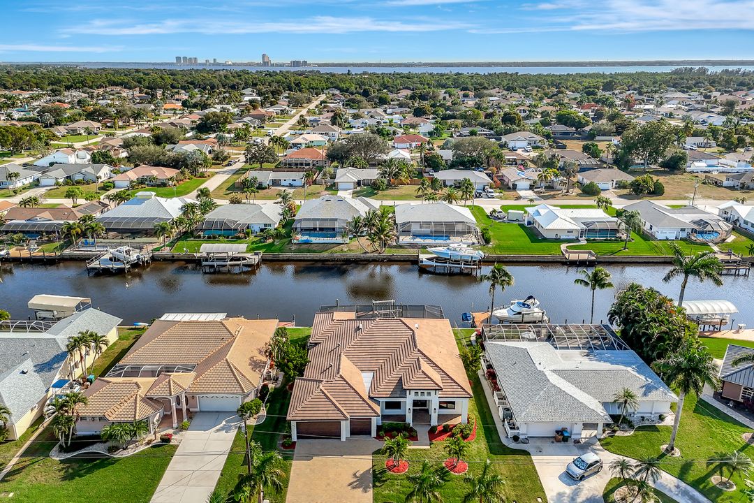 1205 SE 20th Ct, Cape Coral, FL 33990