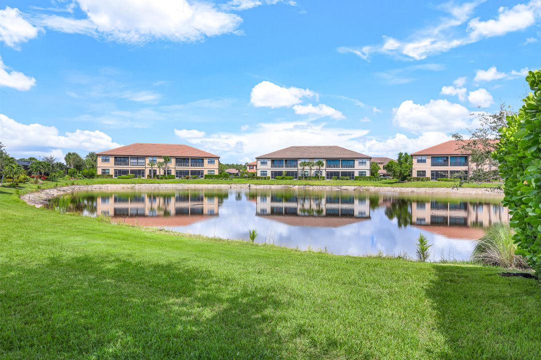 9465 Terresina Dr, Naples, FL 34119