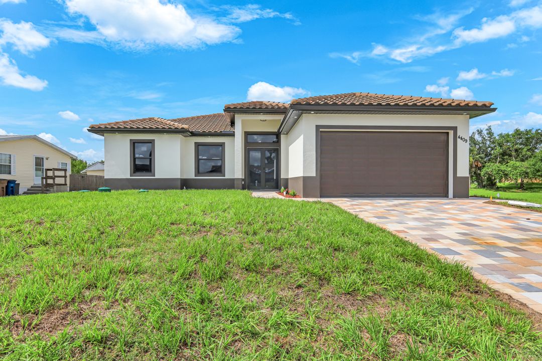 4409 5th St W, Lehigh Acres, FL 33971