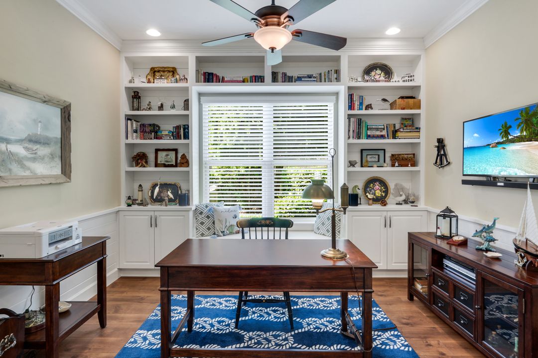 8362 Viale Cir, Naples, FL 34114