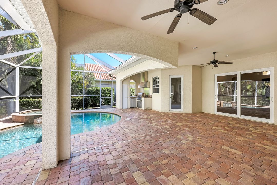 1817 Lagoon Ln, Cape Coral, FL 33914