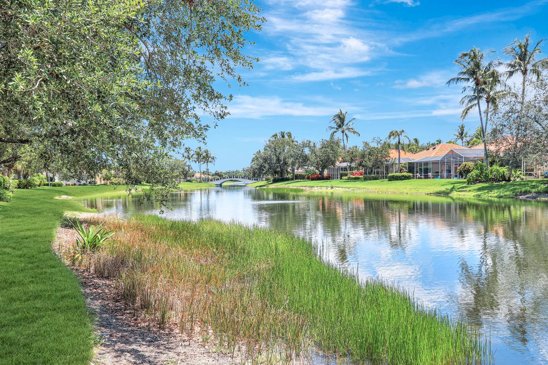 3008 Ellice Way, Naples, FL 34119
