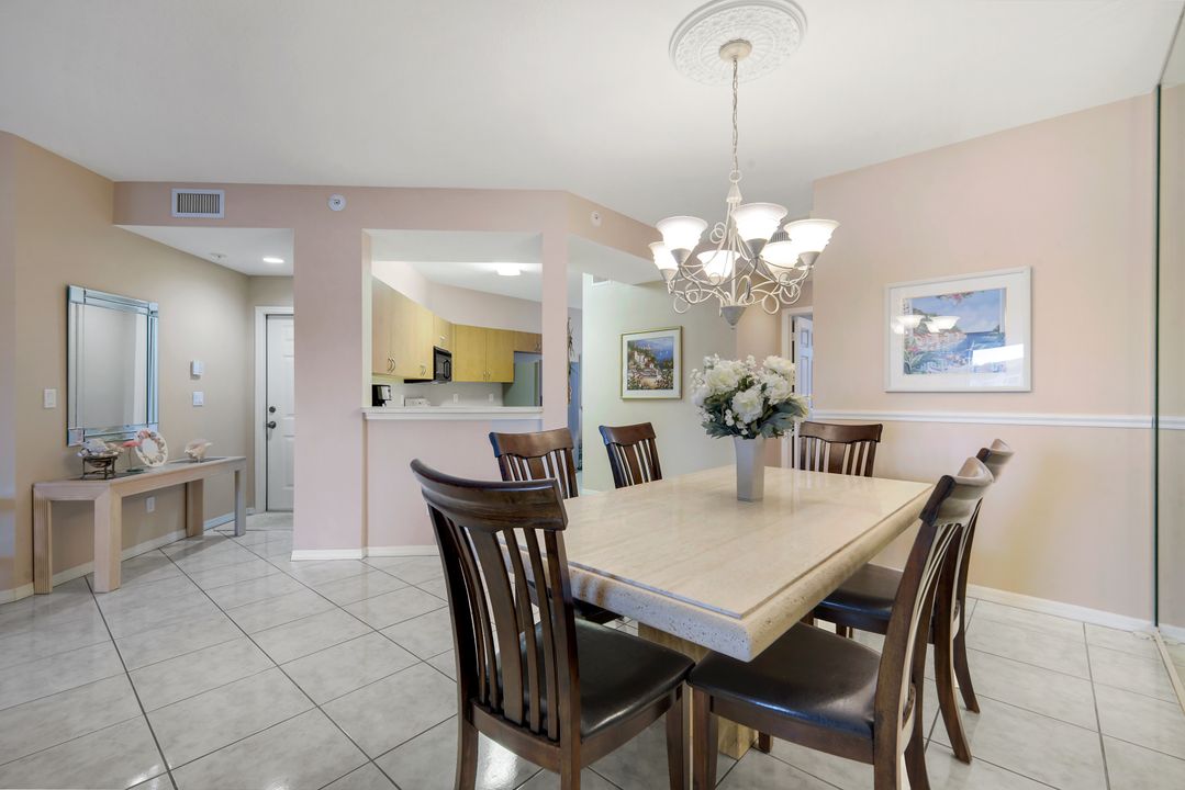 6384 Huntington Lakes Cir #103, Naples, FL 34119