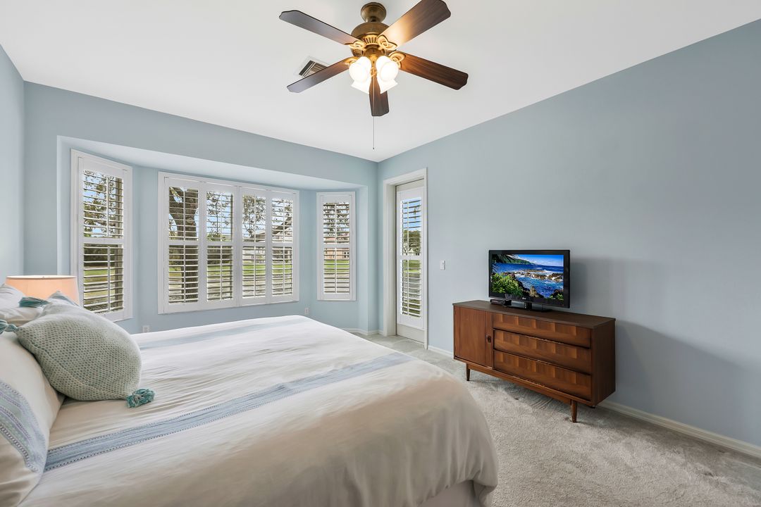 8301 Laurel Lakes Way, Naples, FL 34119