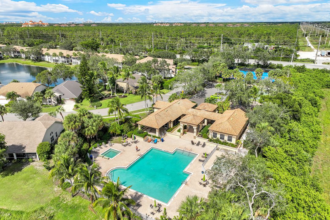 2520 Grove Isle Ct, Naples, FL 34109