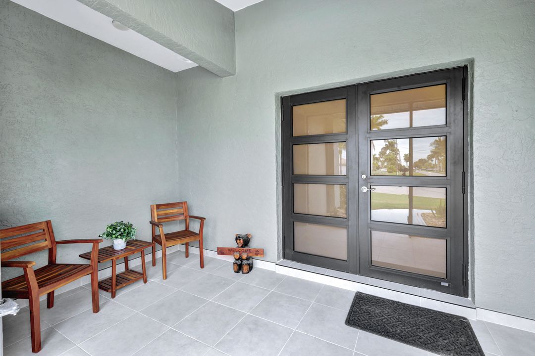 5346 SW 10th Ave, Cape Coral, FL 33914