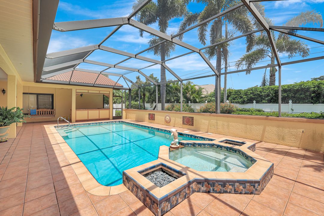 619 SE 18th Terrace, Cape Coral, FL 33990