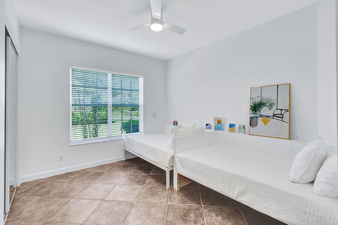 874 Wyndemere Way, Naples, FL 34105
