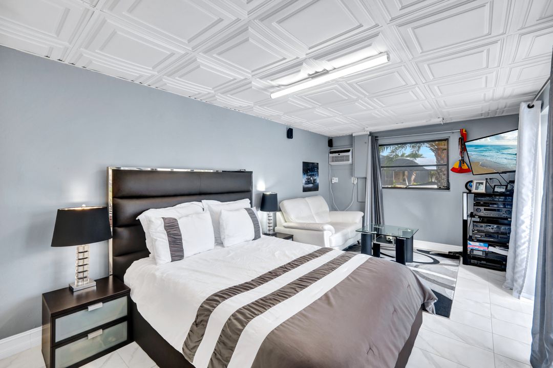 1709 SE 44th Terrace, Cape Coral, FL 33904