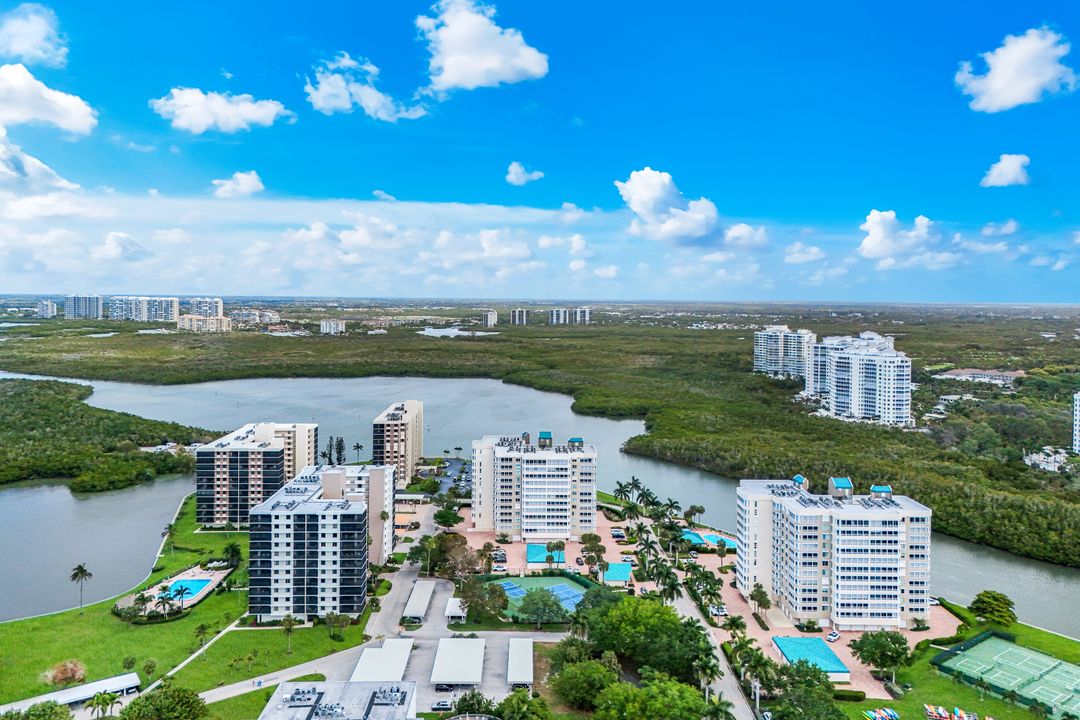 21 Bluebill Ave  #905, Naples, FL 34108