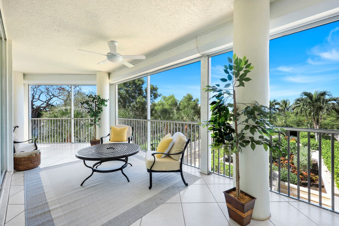 315 Dunes Blvd #201, Naples, FL 34110