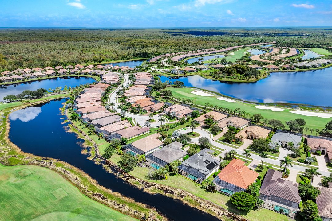 12194 Wicklow Ln, Naples, FL 34120