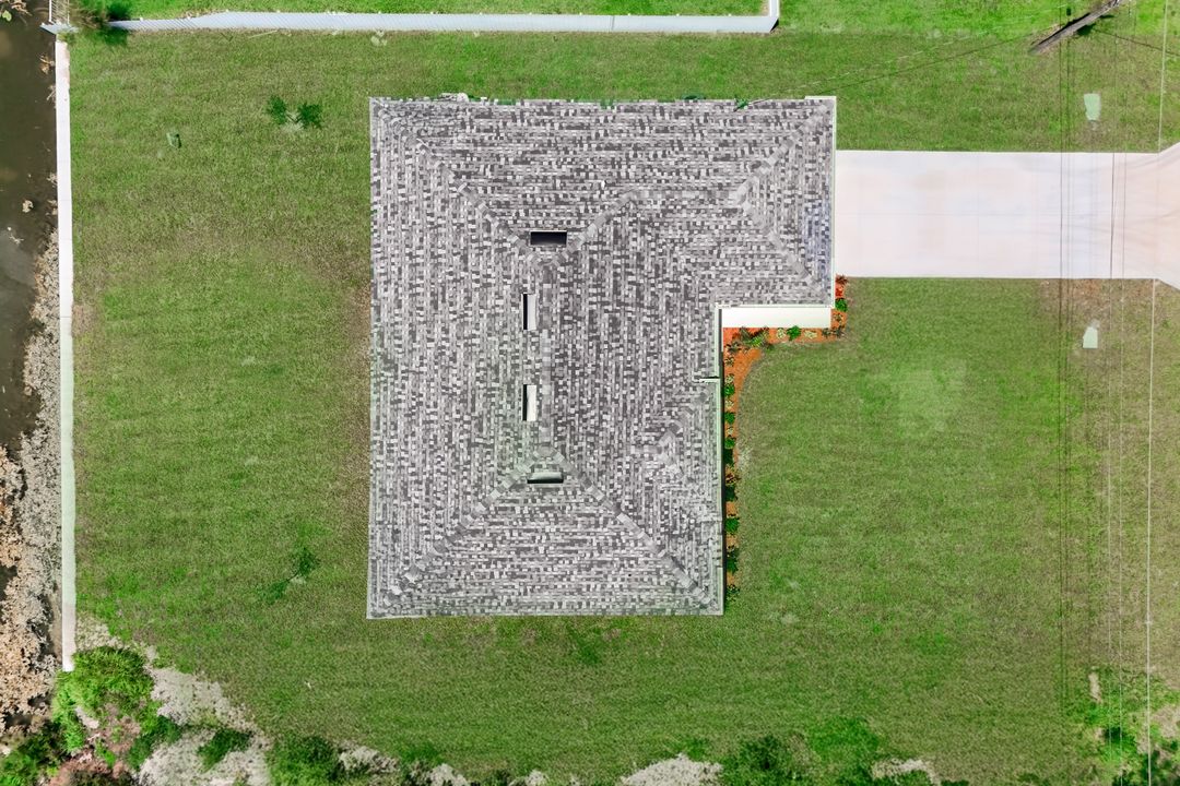2018 NE 33rd Ln, Cape Coral, FL 33909
