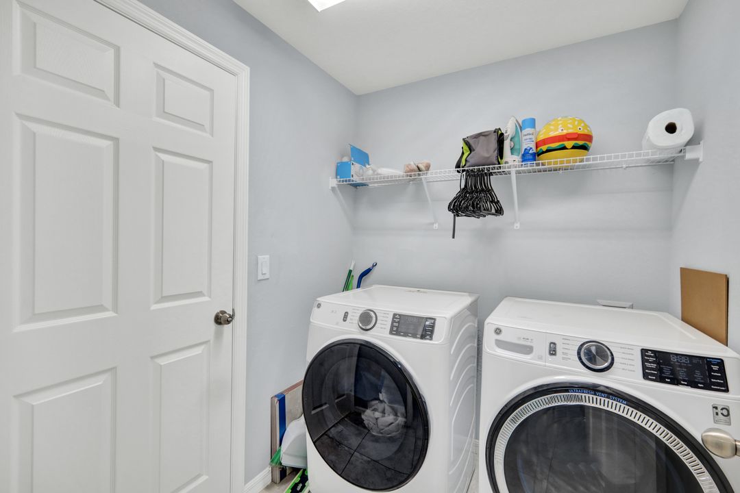 216 NW 9th Terrace, Cape Coral, FL 33993