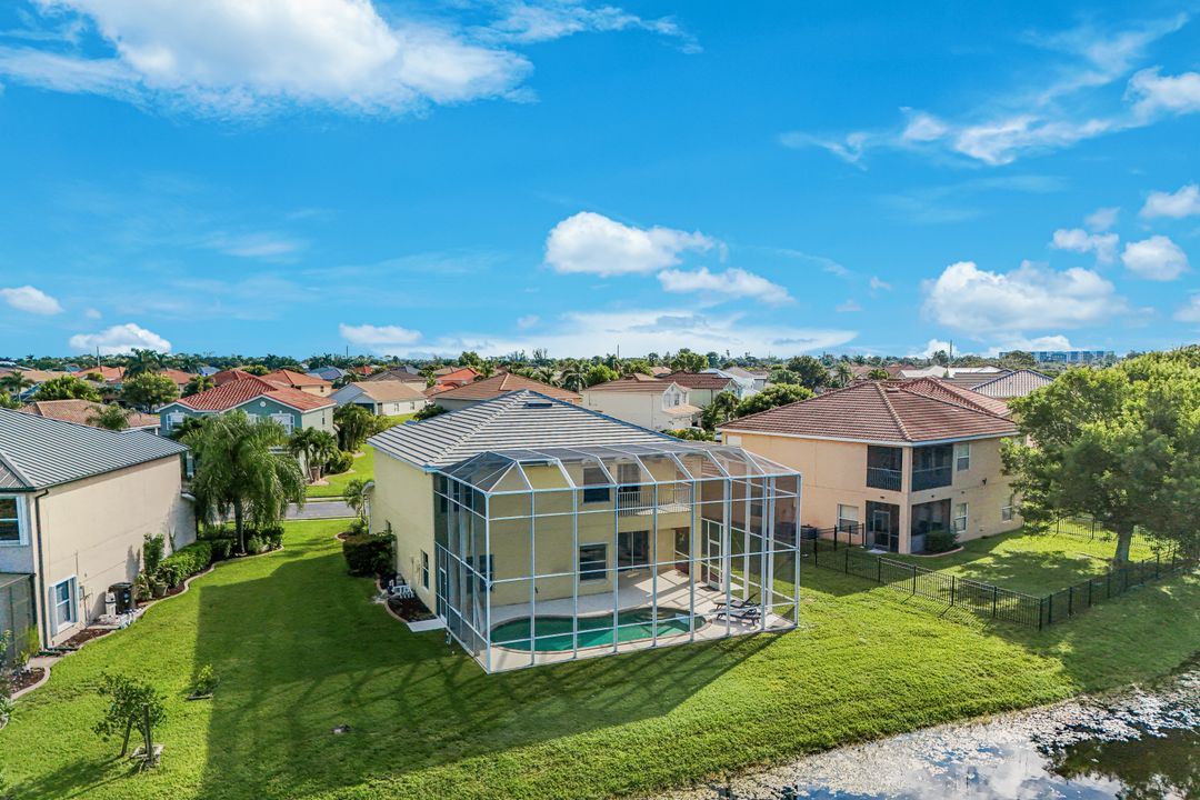 2210 Cape Heather Cir, Cape Coral, FL 33991