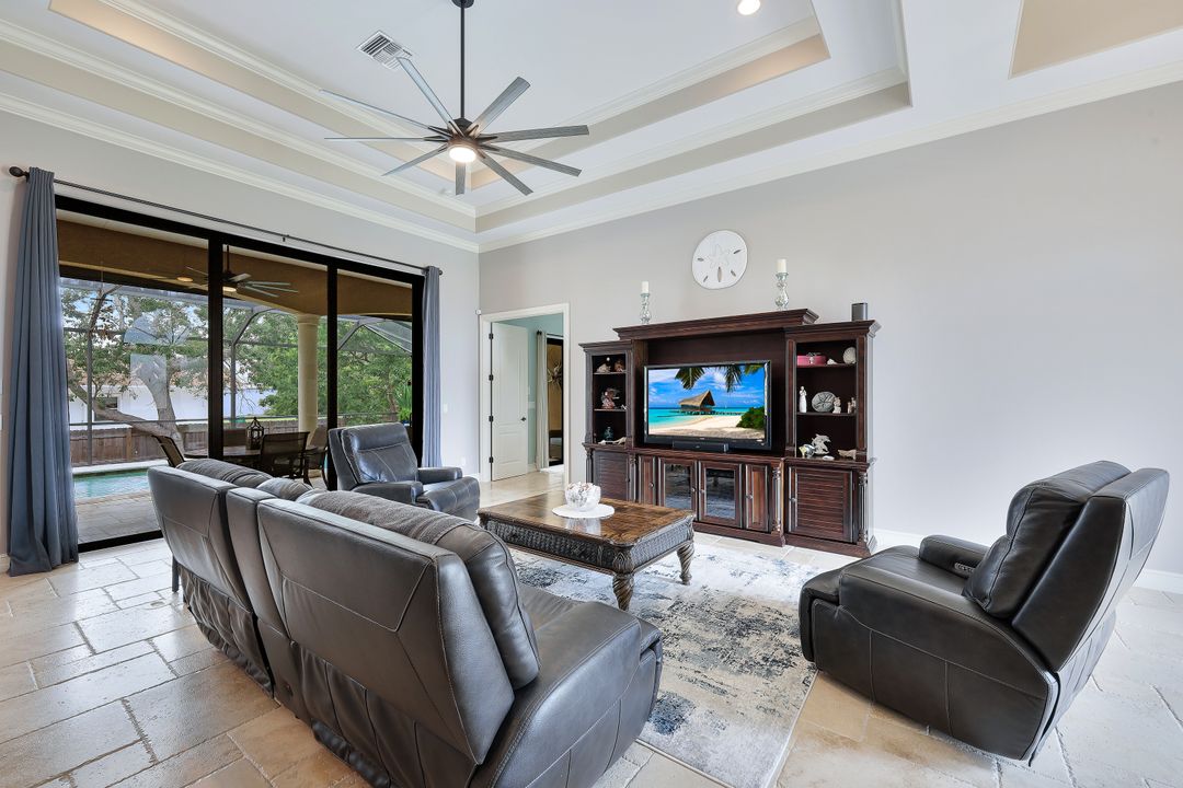 598 Fieldstone Dr, Marco Island, FL 34145