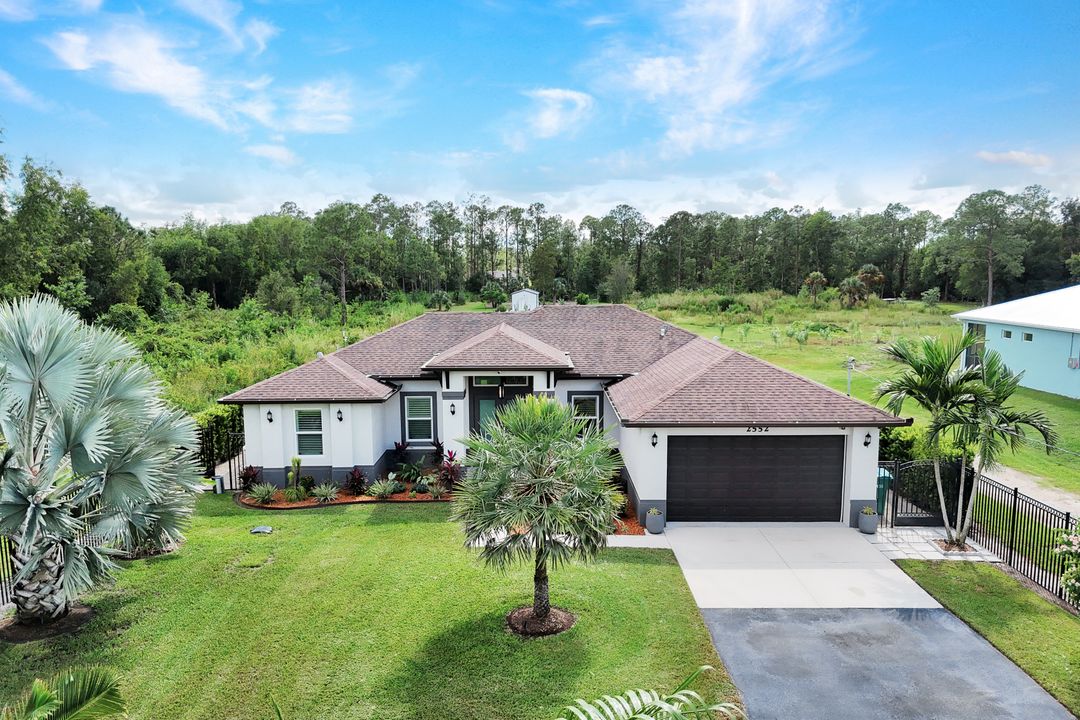 2552 52nd Ave NE, Naples, FL 34120