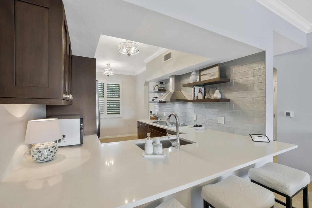 9731 Acqua Ct #505, Naples, FL 34113