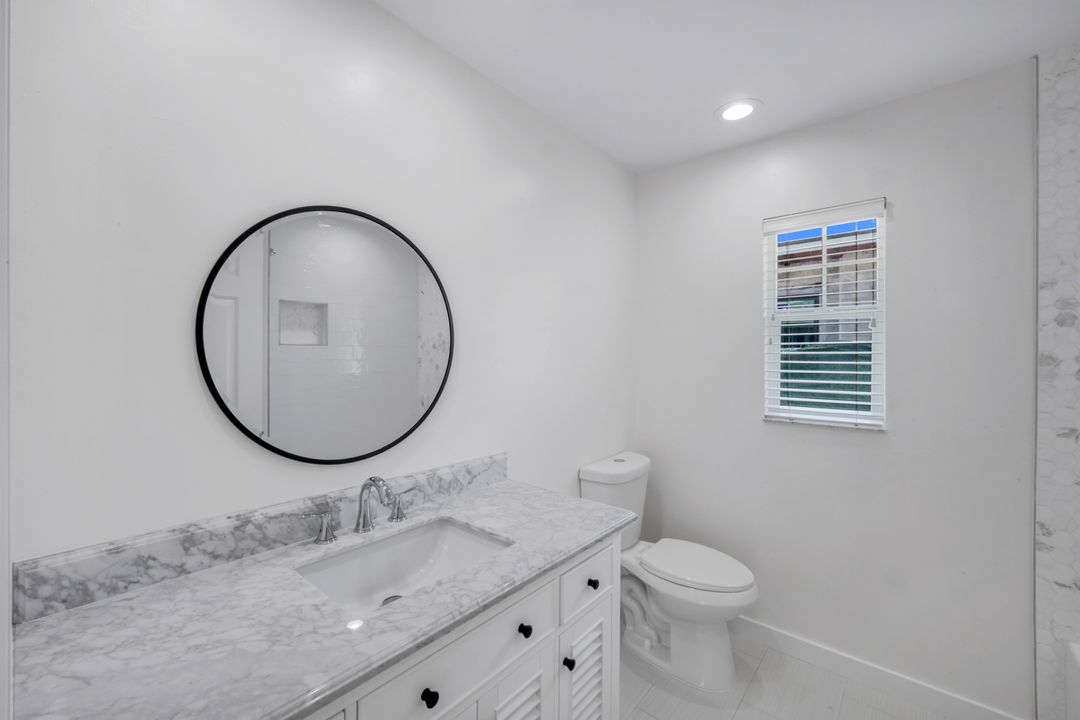 750 Southern Pines Dr, Naples, FL 34103