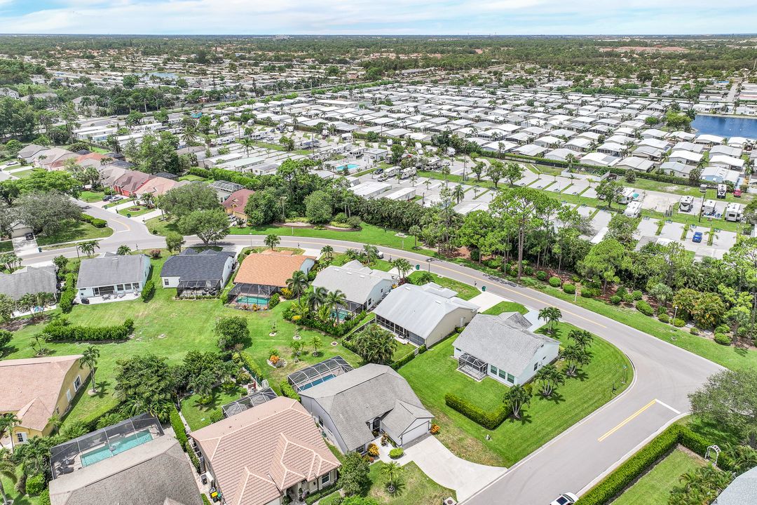6600 Bishopgate Ln, Naples, FL 34104