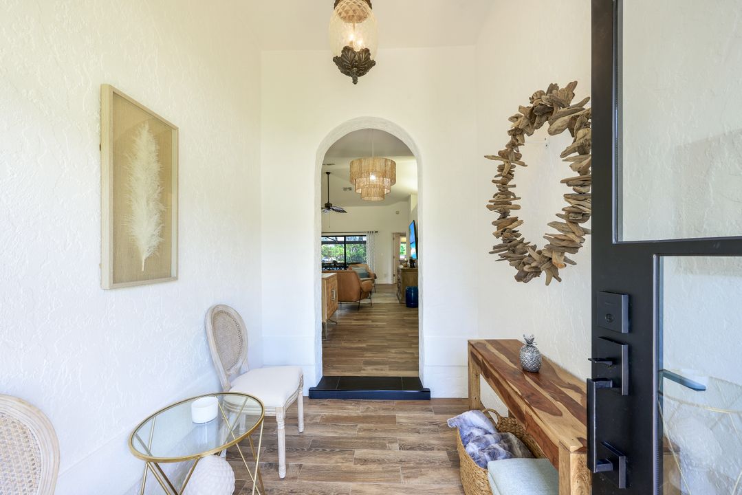 999 E Valley Dr, Bonita Springs, FL 34134