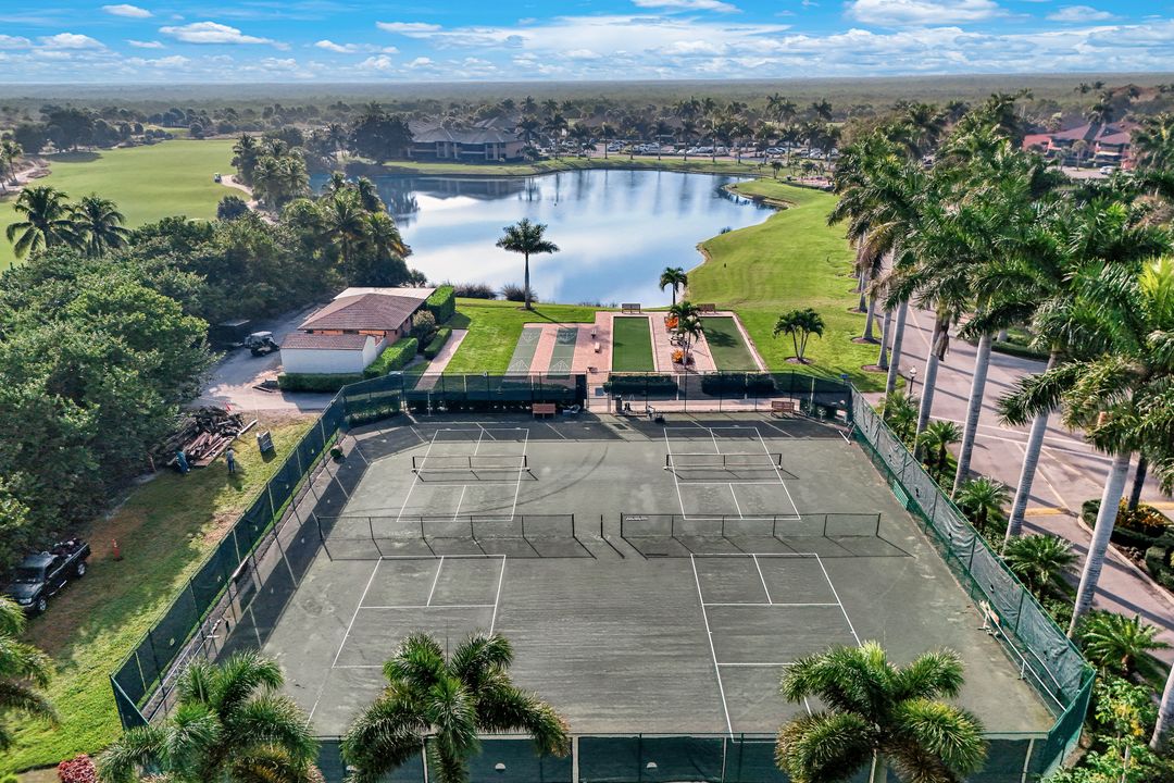 1528 Mainsail Dr #9, Naples, FL 34114