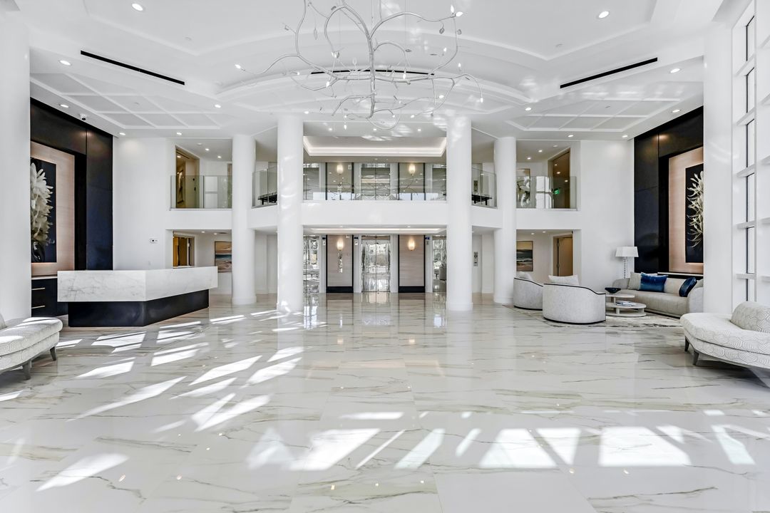 8111 Bay Colony Dr #1102, Naples, FL 34108